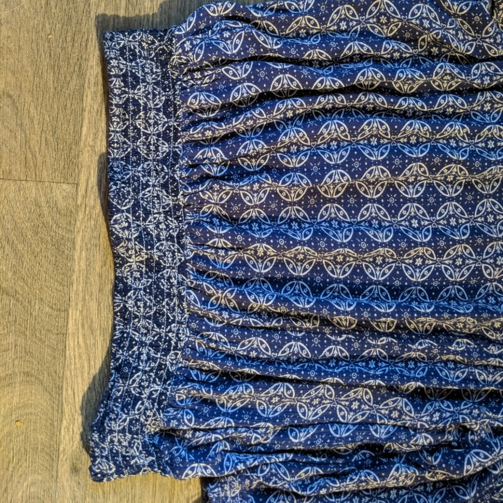 Cold shoulder top - Picture 4 of 5